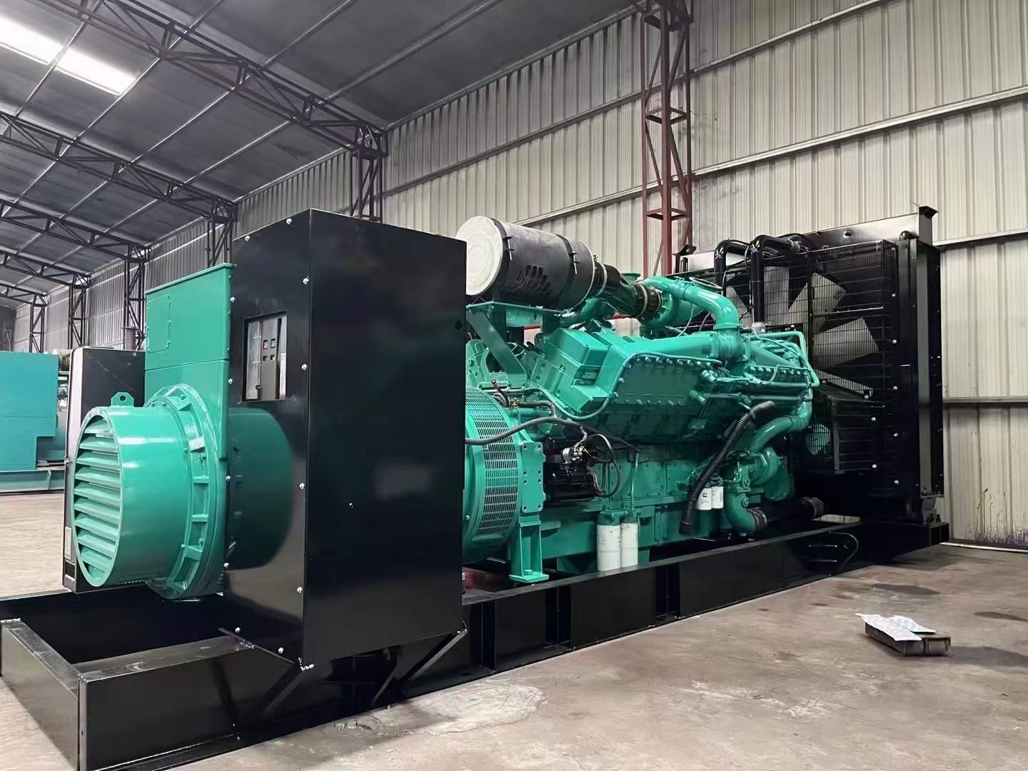 高平如何降低 800kW 柴油发电机输出电流的波动？