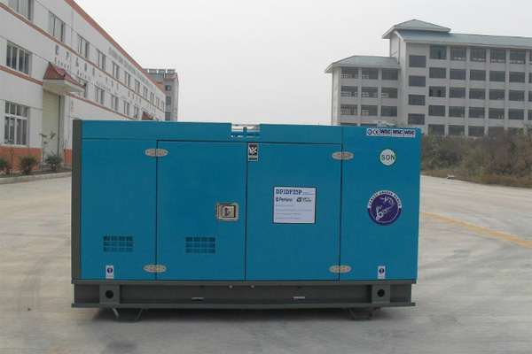 高平发电机租赁如何正确安装空气滤清器？