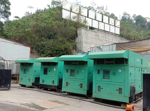 高平先进的应急发电机系统中智能监测和控制系统如何确保电压稳定？